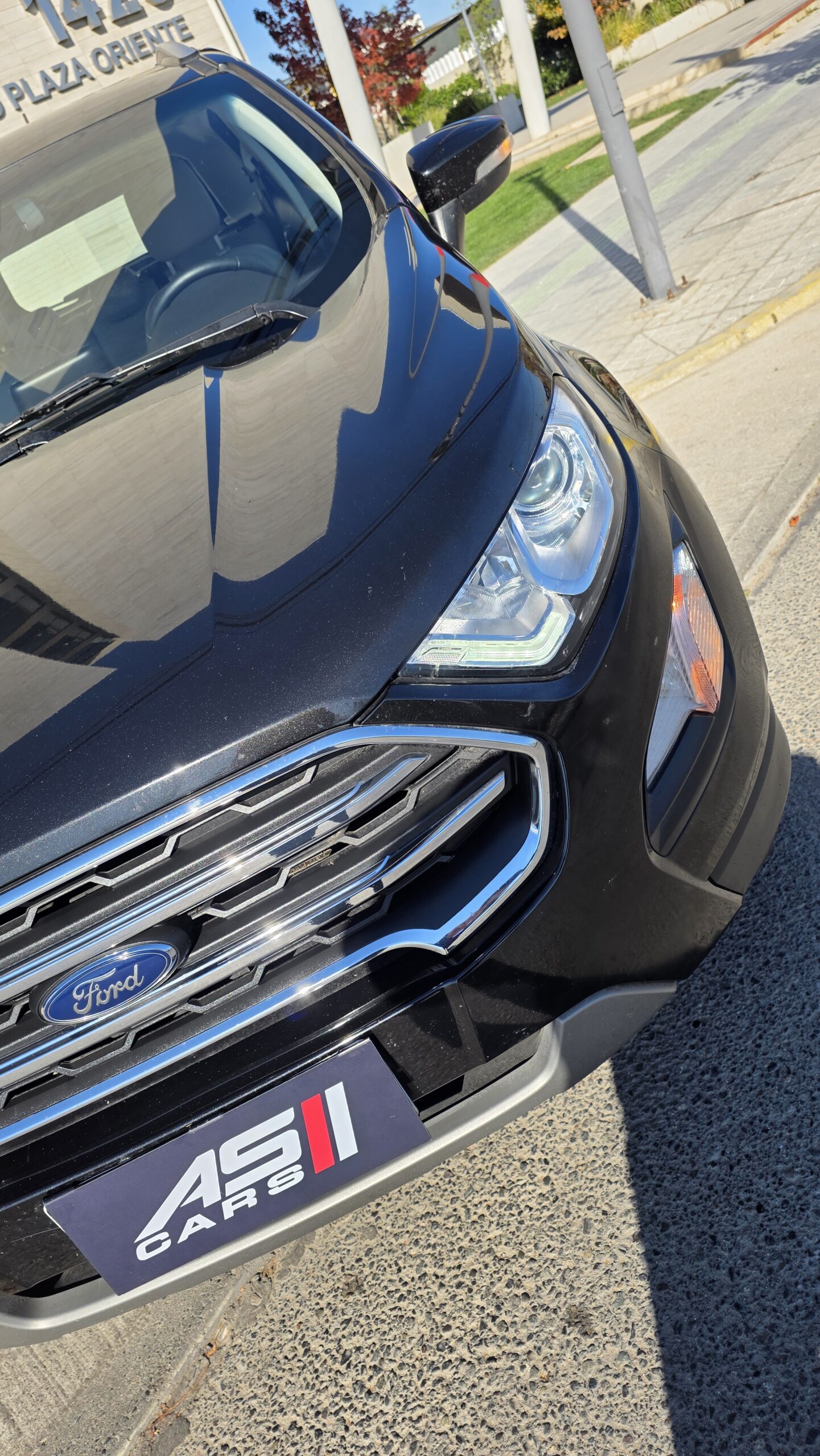 
								FORD ECOSPORT TITANIUM full									