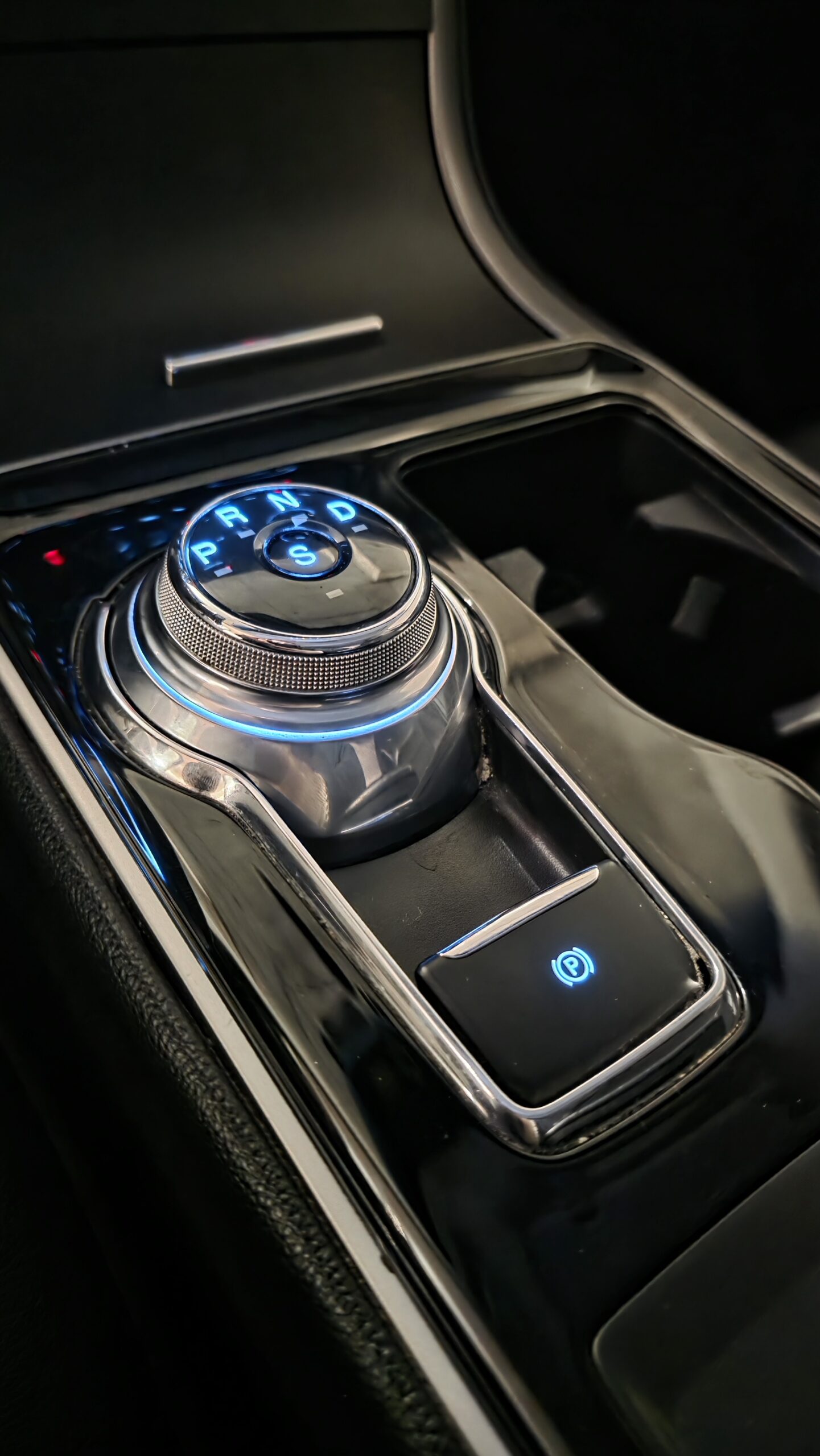 
								Ford Edge 2019 full									
