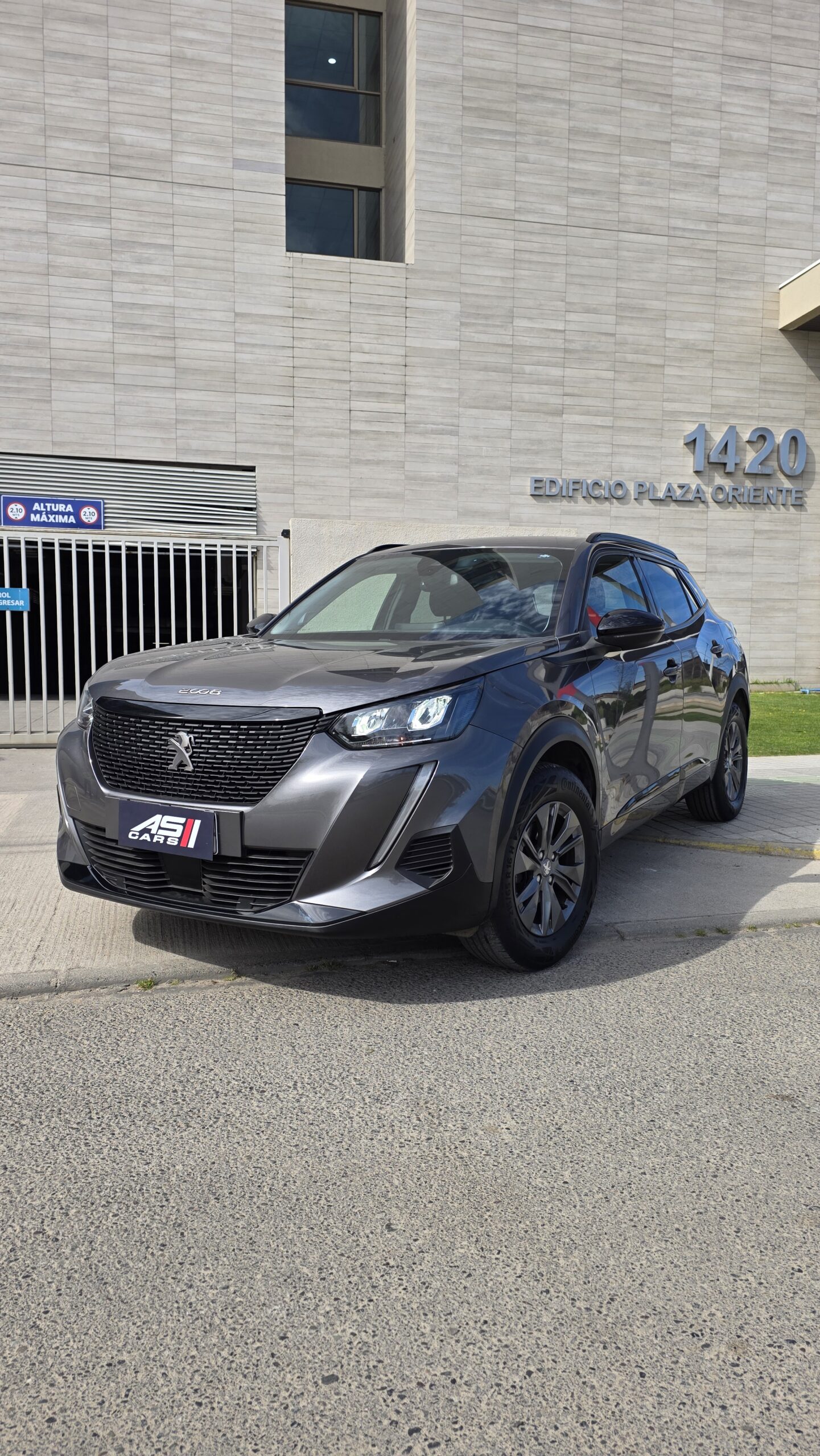 
								PEUGEOT 2008 full									